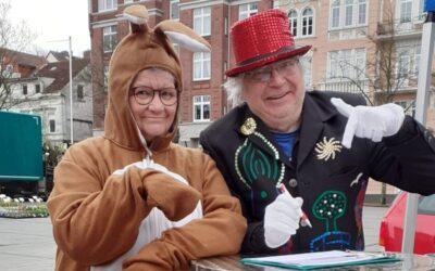 Osterhasen für faire Schokolade auf dem Wochenmarkt Geestemünde am 28.03.2026